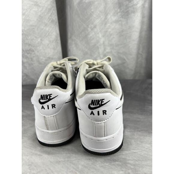 Nike Air Force 1 \'07 Low White Black Outline Swoosh Men 10.5 DV0788-103 Sneakers main image 9